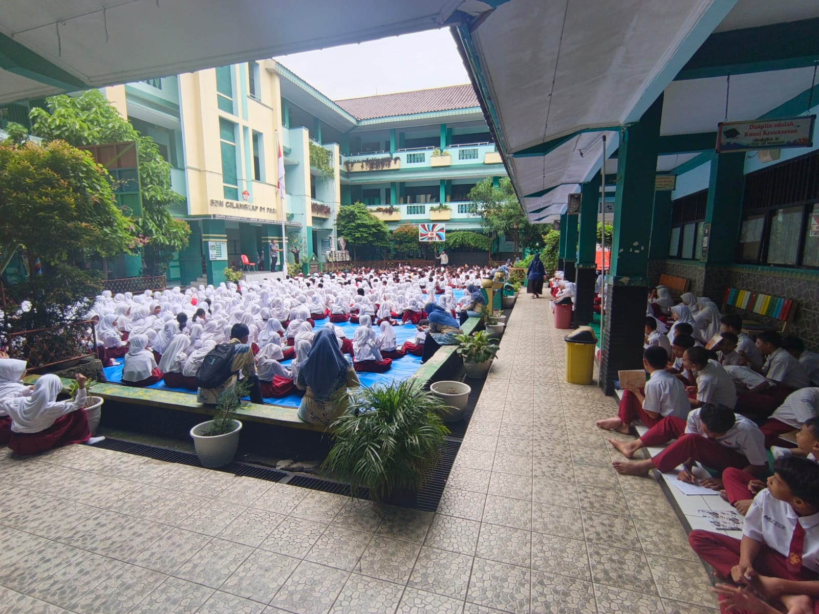 Wisata LiterAsyik Ke SDN Cilangkap 01 Pagi